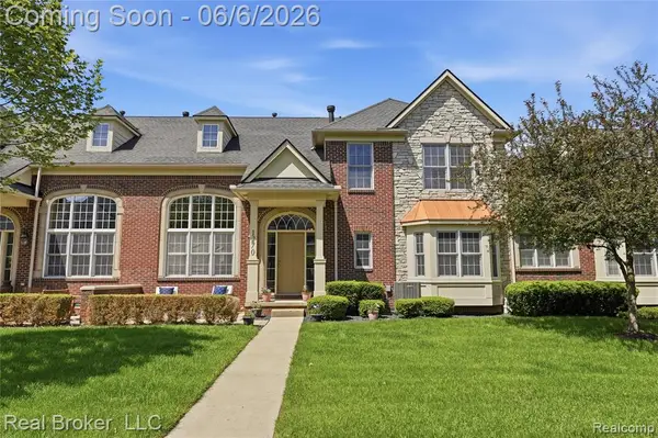 1270 Old Colony, Canton, MI 48187