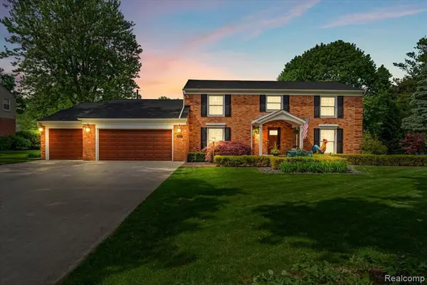 931 S Shady Hollow, Bloomfield Hills, MI 48304