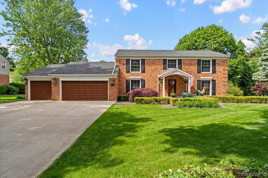 931 S Shady Hollow, Bloomfield Hills, MI 48304 - #2