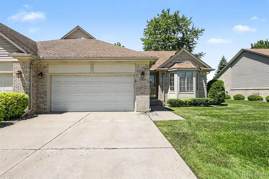 50829 Raintree, New Baltimore, MI 48047 - #2