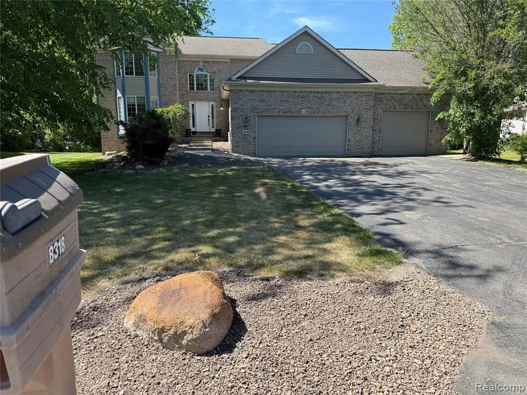 8318 Mill Pointe, Goodrich, MI 48438 - #1