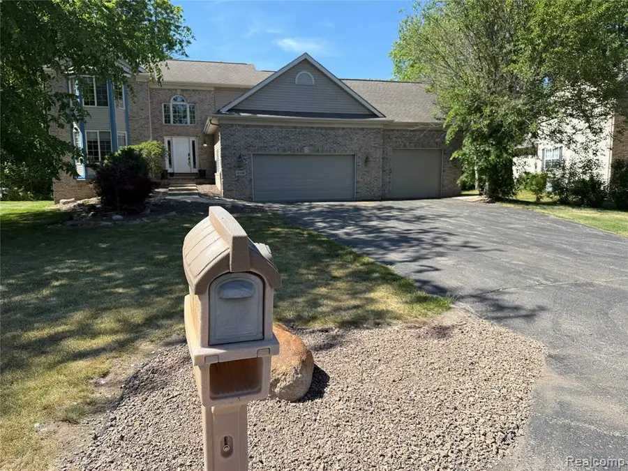 8318 Mill Pointe, Goodrich, MI 48438 - #3