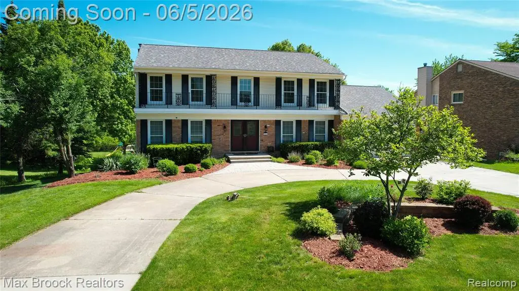 5415 White Hall Circle, West Bloomfield, MI 48323 - #1