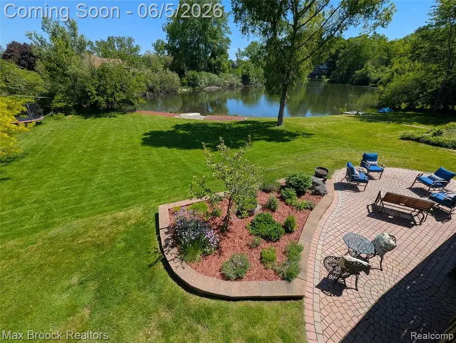 5415 White Hall Circle, West Bloomfield, MI 48323 - #3