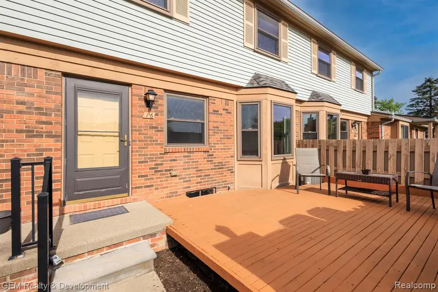 1831 N Arbor Way #16, Canton, MI 48188 - #2