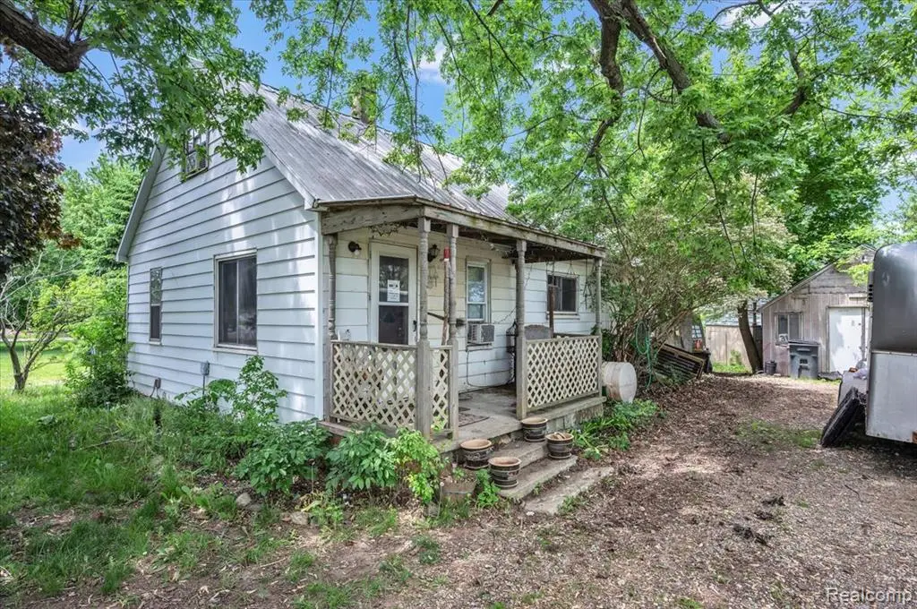2200 W Oregon, Lapeer, MI 48446 - #1