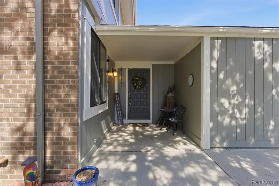 868 Yorktown, Northville, MI 48167 - #3