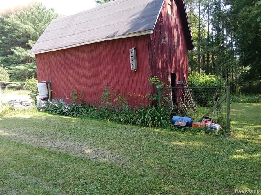 18073 Sharon Valley, Manchester, MI 48158 - #3