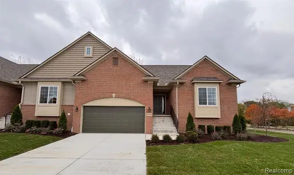9042 Rhyan, White Lake, MI 48386