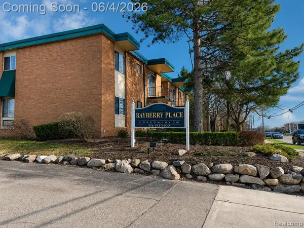 1880 Axtell #2, Troy, MI 48084