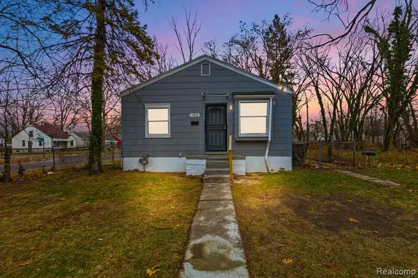 19816 Harlow, Detroit, MI 48235