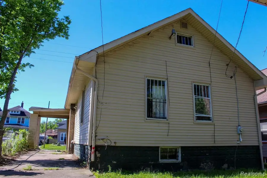 134 Stockdale, Flint, MI 48503 - #2