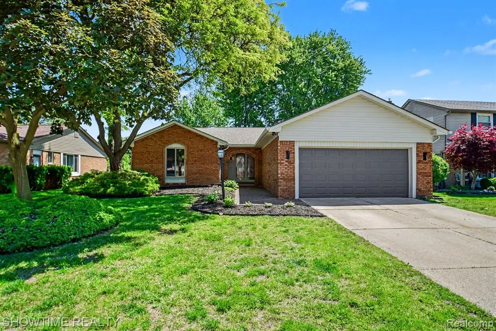 47726 Lexington, Macomb, MI 48044 - #1