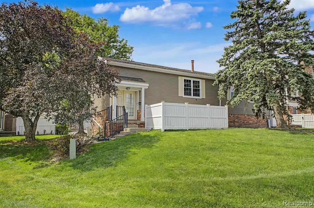 20872 E Glen Haven #30, Northville, MI 48167 - #1