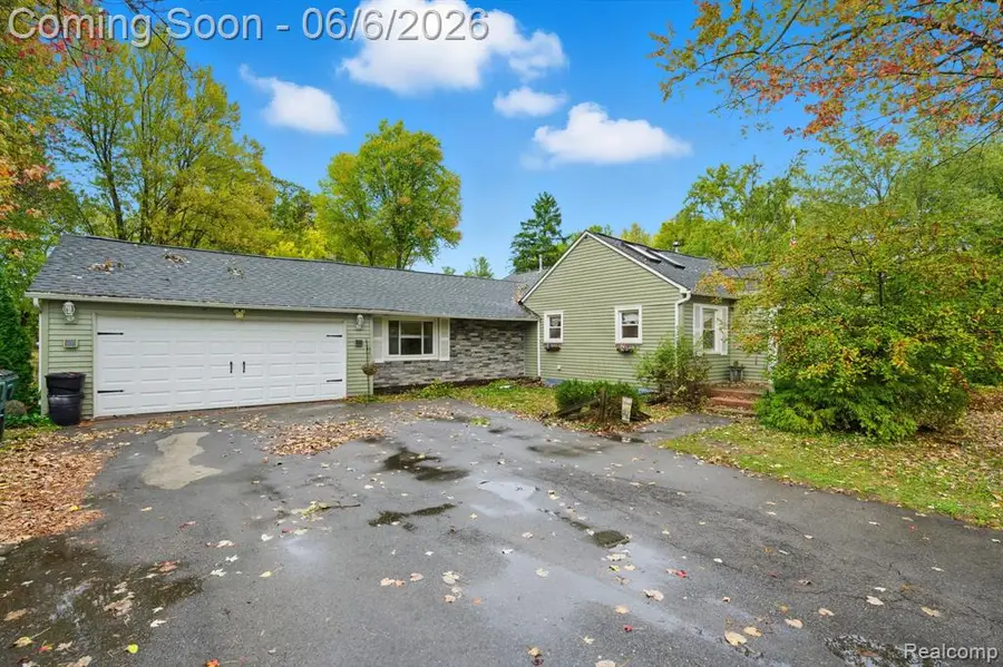 8749 Pacton, Shelby, MI 48317 - #3