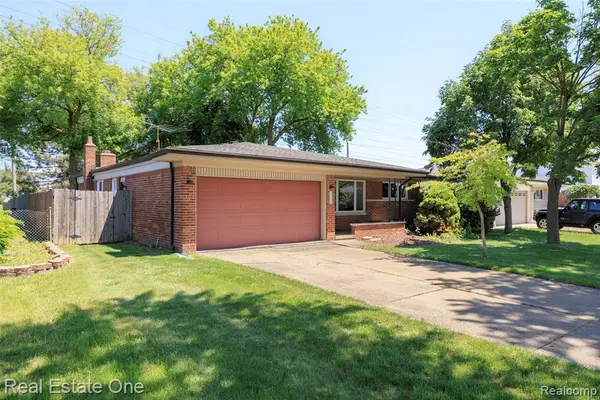 36424 Clifford, Sterling Heights, MI 48312