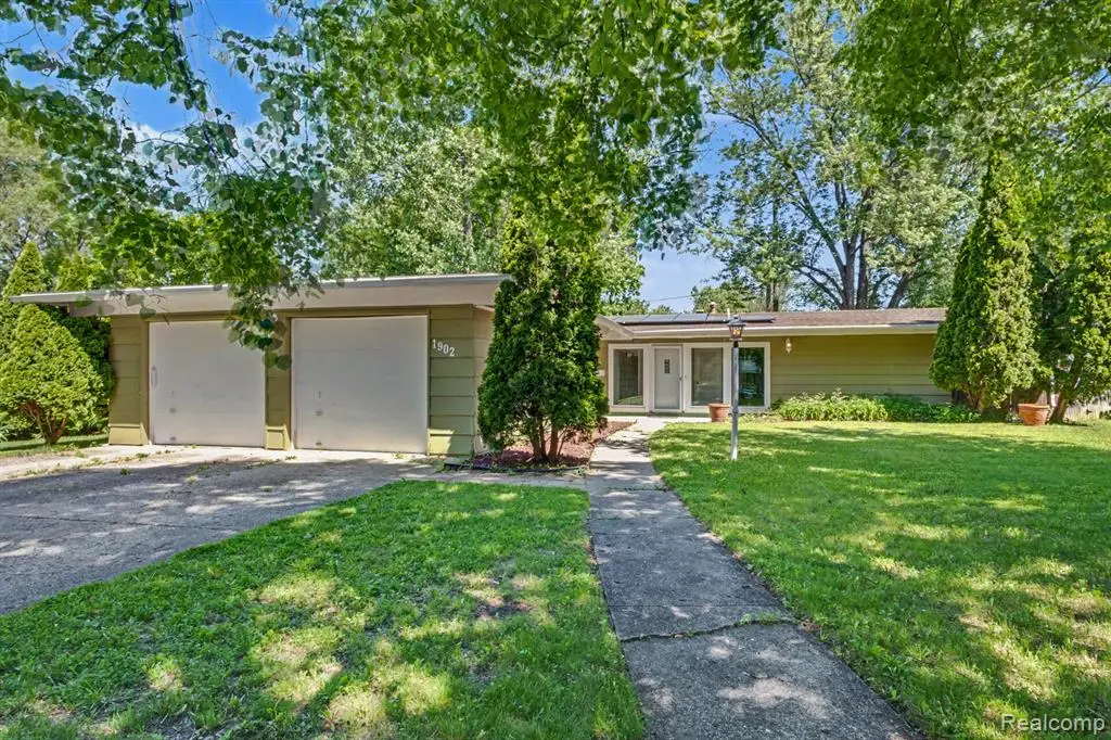 1902 Windsor, Flint, MI 48507 - #1
