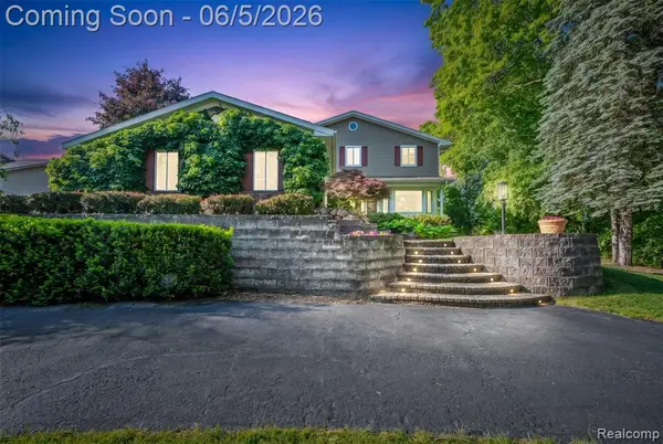 7841 Rampart, Waterford, MI 48327