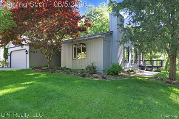 5236 Schlenker, Hamburg, MI 48139