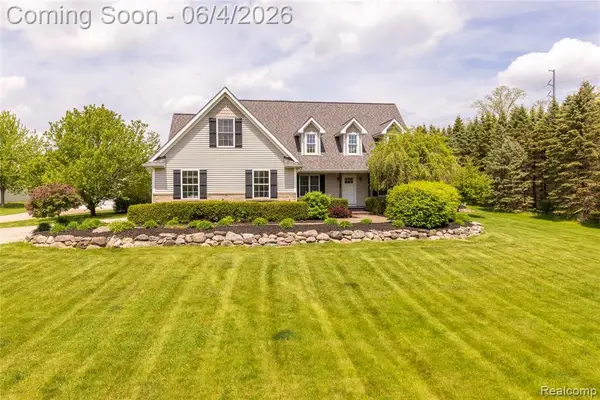 12621 Golden Oaks, Milford, MI 48380