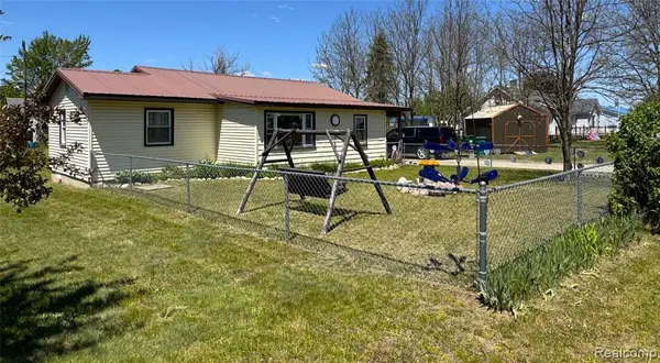 6373 Manistee, Frederic, MI 49733