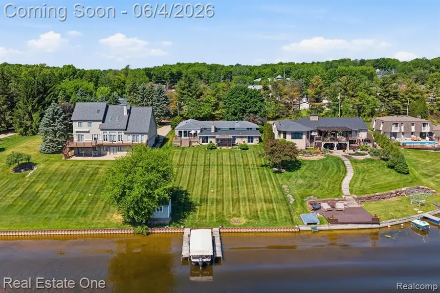 8080 Pine Ranch, Brighton, MI 48114 - #2