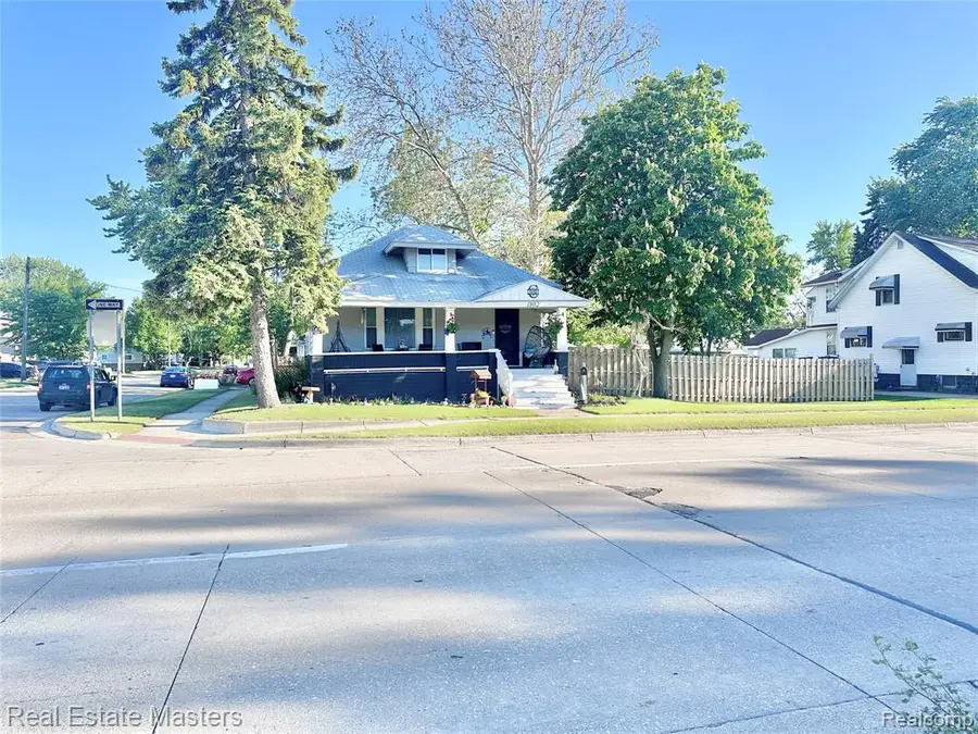 1802 Oak, Port Huron, MI 48060 - #2