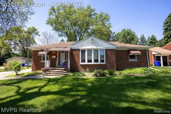 33033 Edgegrove, Fraser, MI 