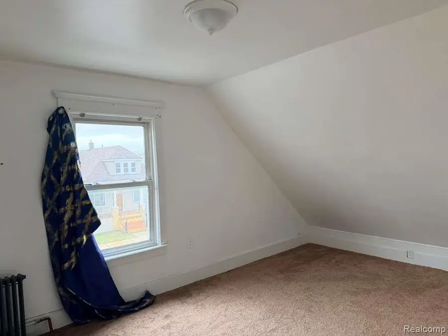11756 Dyar, Hamtramck, MI 48212 - #3