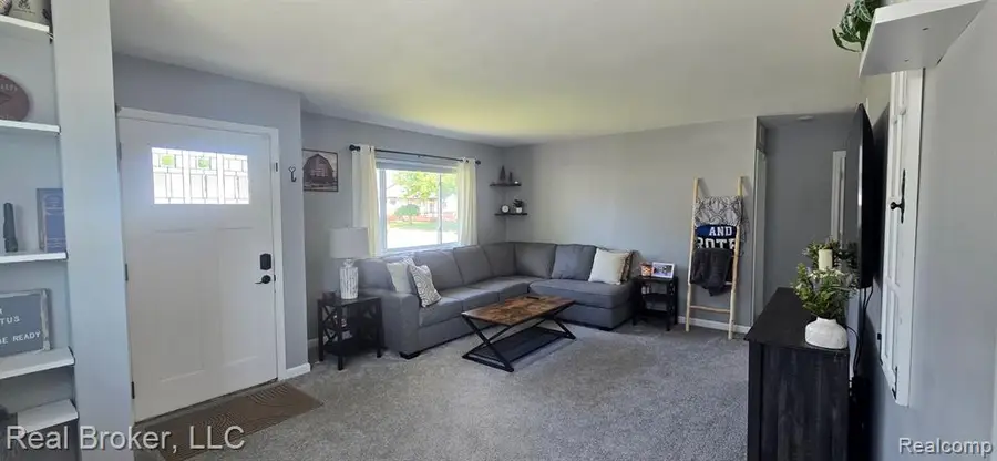 29521 Florence, Garden City, MI 48135 - #3
