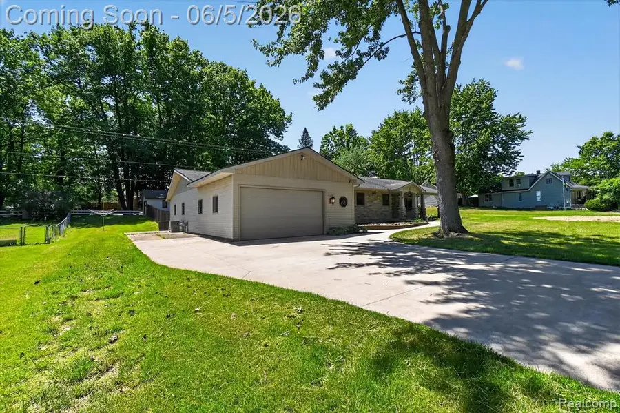 419 W Walnut, Saint Charles, MI 48655 - #3