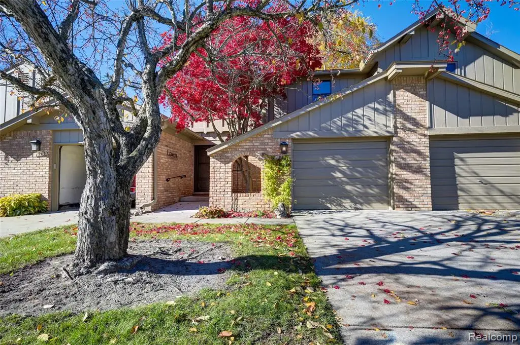 1946 White Birch, Rochester Hills, MI 48309 - #1