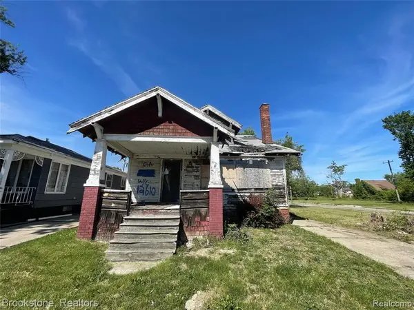 12610 Hamburg, Detroit, MI 48205