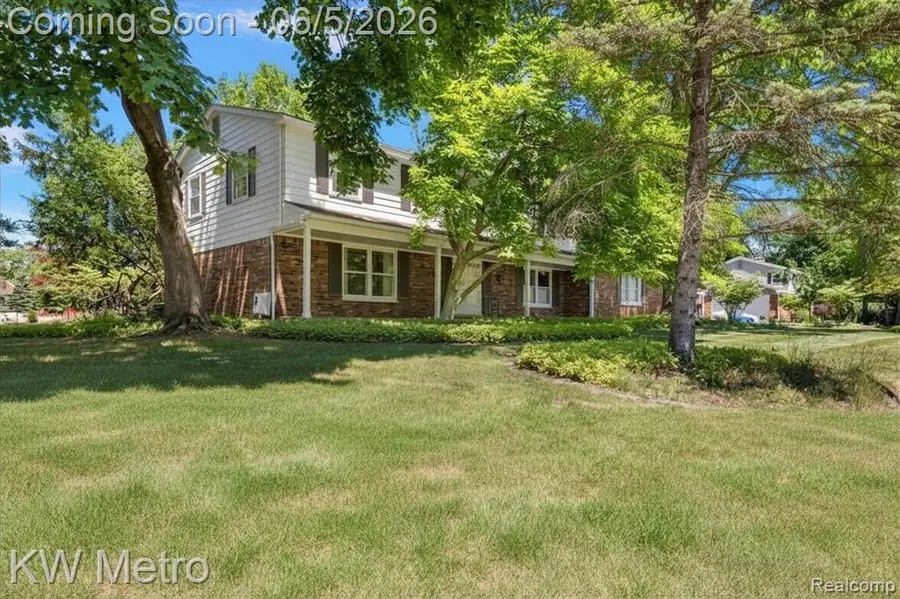 7036 Lindenmere, Bloomfield Hills, MI 48301 - #2
