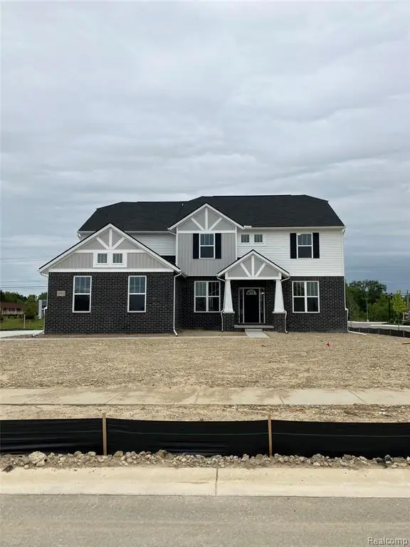 26591 Triple Crown, South Lyon, MI 48178