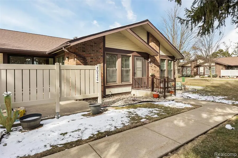 40526 Newport, Plymouth, MI 48170 - #2