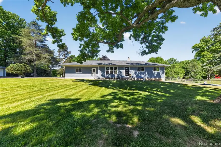 2250 Montague, Davison, MI 48423 - #2