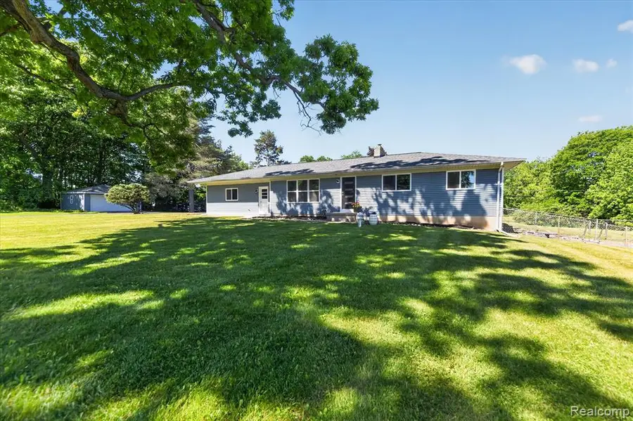 2250 Montague, Davison, MI 48423 - #3