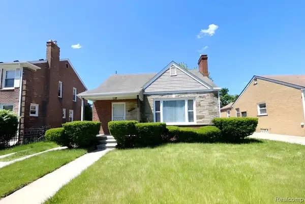 15769 Saint Marys, Detroit, MI 48227
