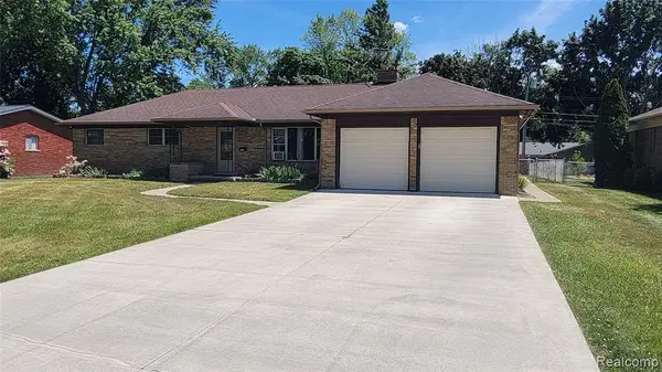 45502 Klingkammer, Utica, MI 48317