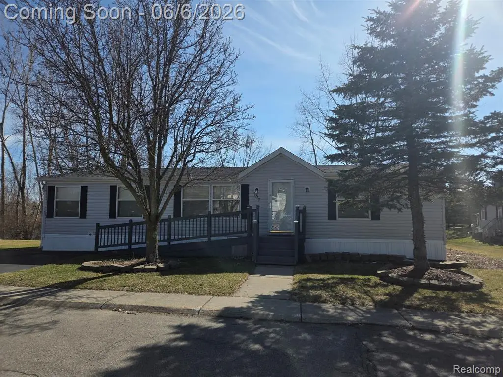 167 Laurel Leah, Oxford, MI 48371 - #1