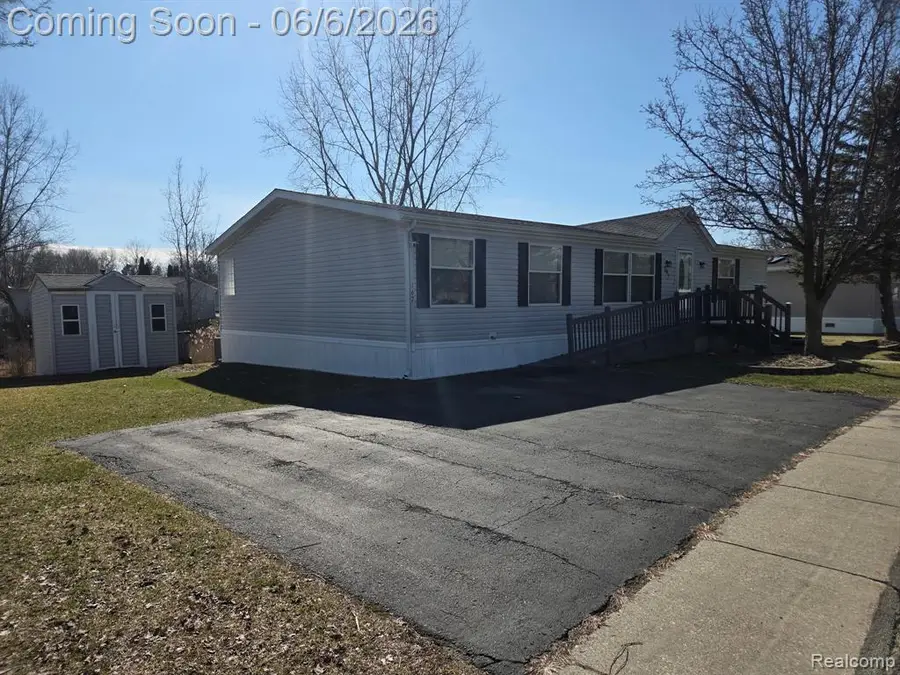 167 Laurel Leah, Oxford, MI 48371 - #3