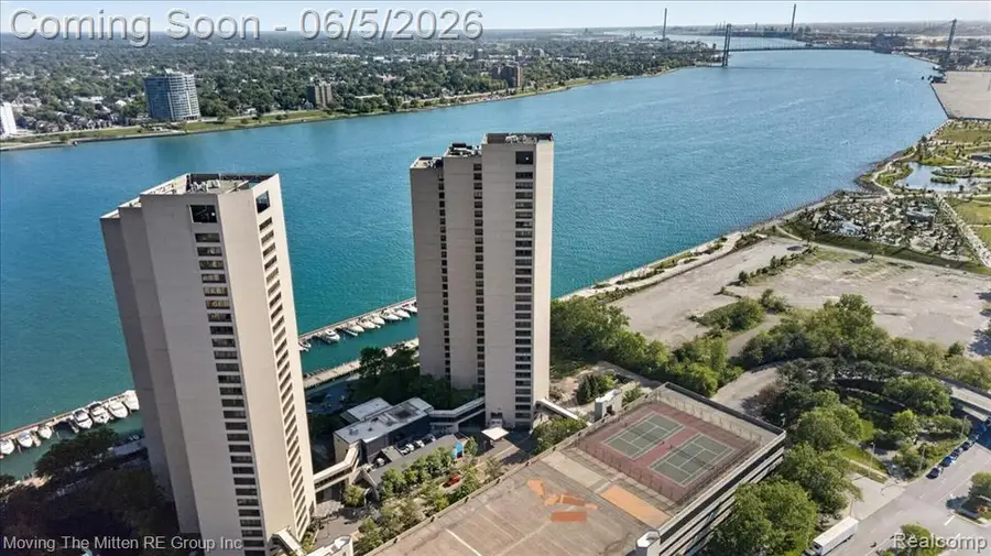 1001 W Jefferson #17D, Detroit, MI 48226 - #2
