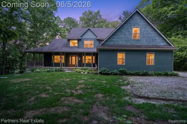 4053 Rolling Acres, Hartland, MI 48353