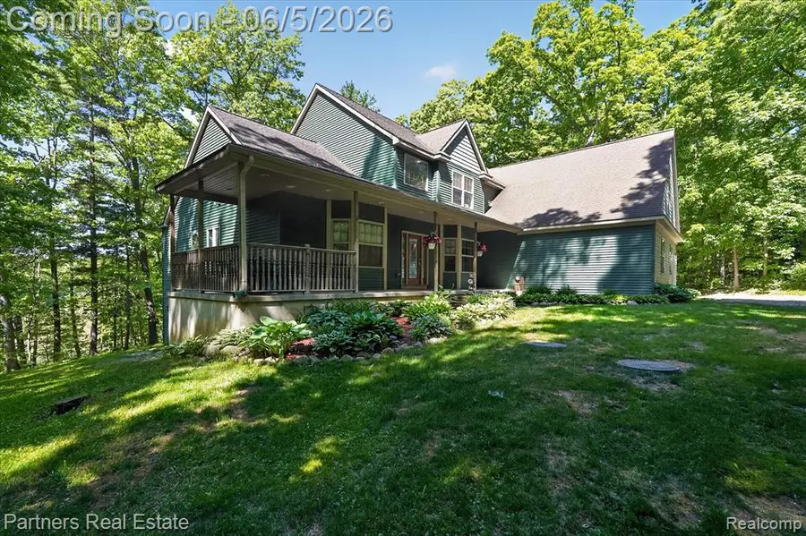 4053 Rolling Acres, Hartland, MI 48353 - #2