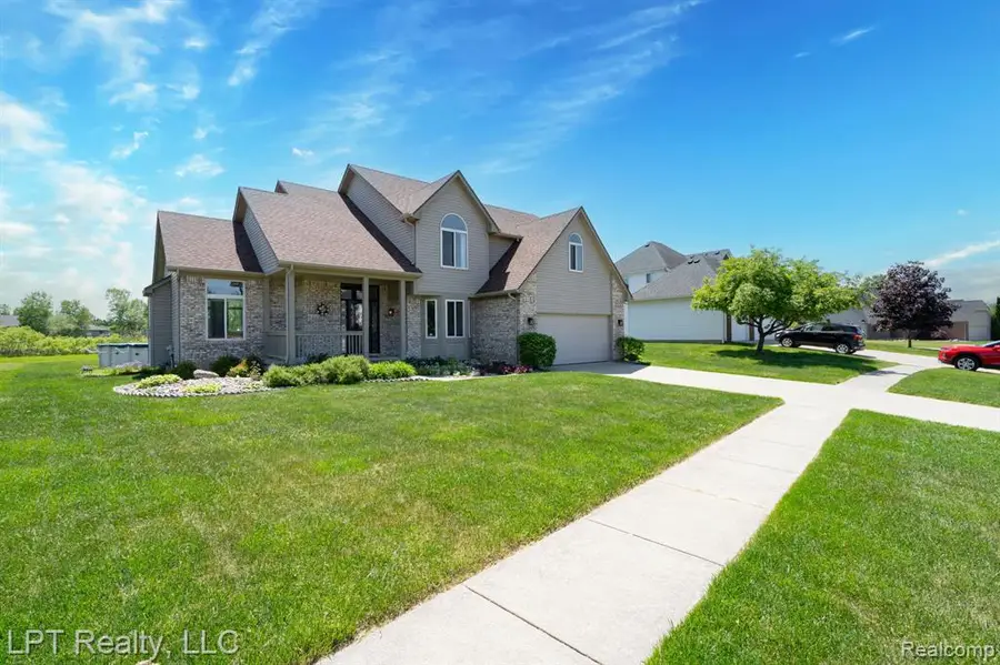 1366 Hidden Wood, Grand Blanc, MI 48439 - #2