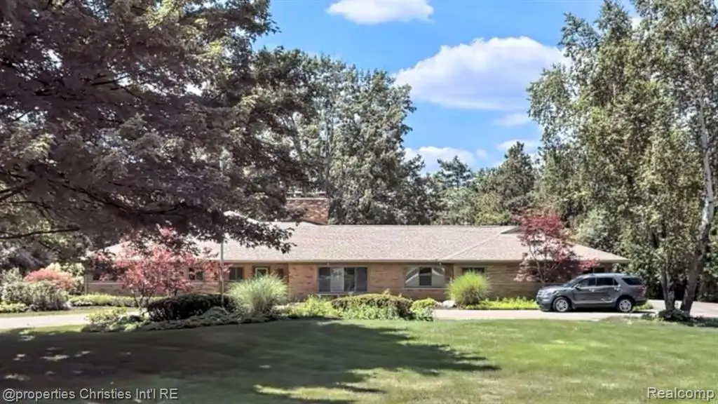 1640 Orchard, Bloomfield Hills, MI 48301 - #1
