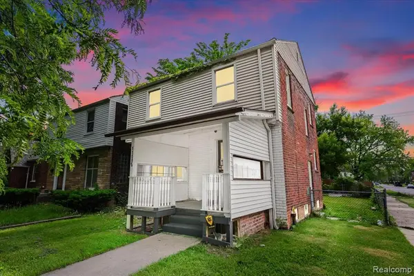 11000 Whitehill, Grosse Pointe, MI 48224