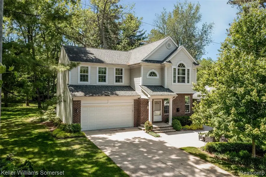 2480 Burleigh, West Bloomfield, MI 48324 - #2