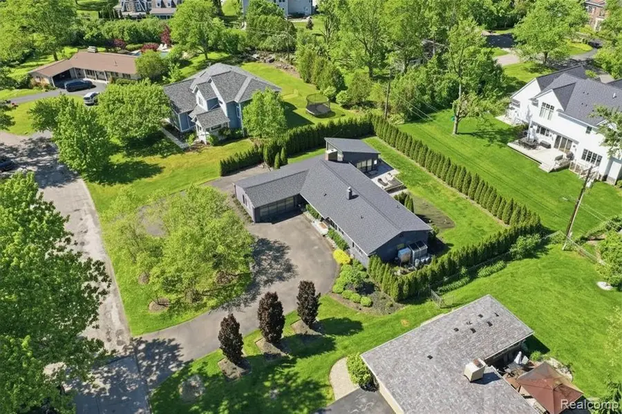 2950 Middlebury, Bloomfield Hills, MI 48301 - #2